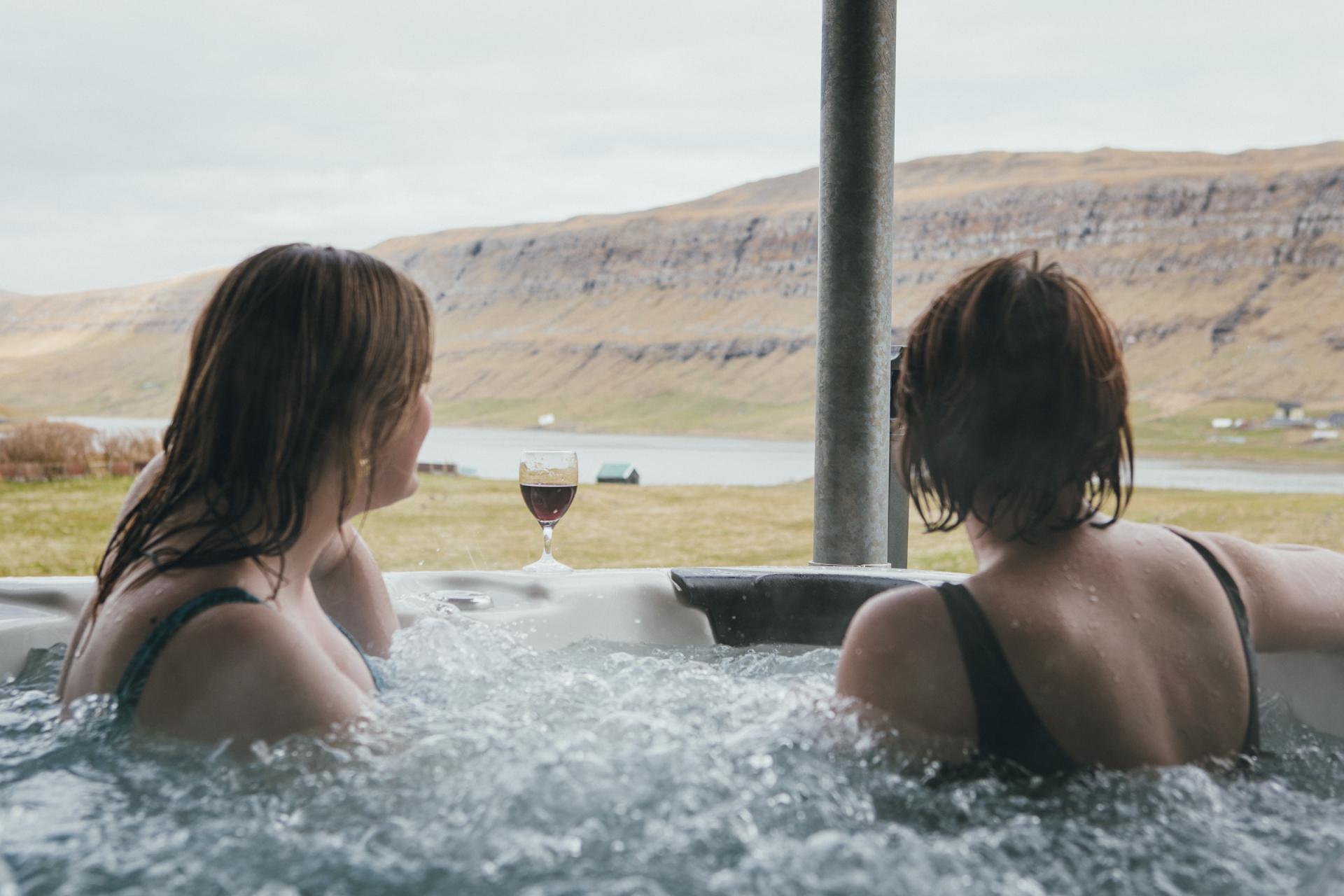 Home dining and hot tub at Poul and Sóleyð